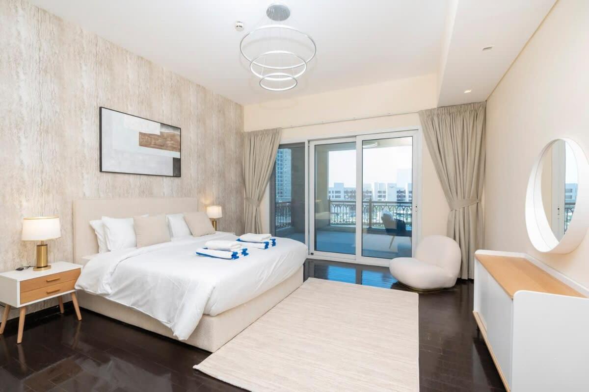 Palm Marina Residences 3bd Apartment *
